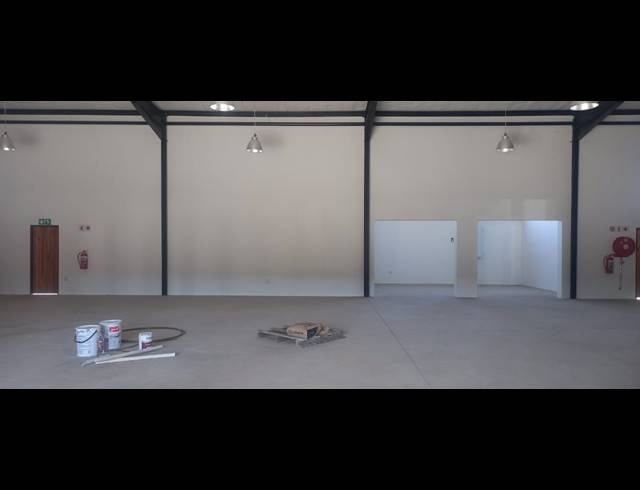 583M² BUSINESS CENTRE TO LET IN DALPARK